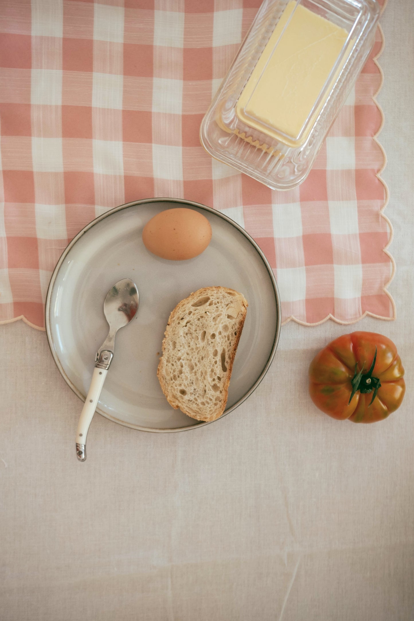 Scallop Placemat - Pink Checker