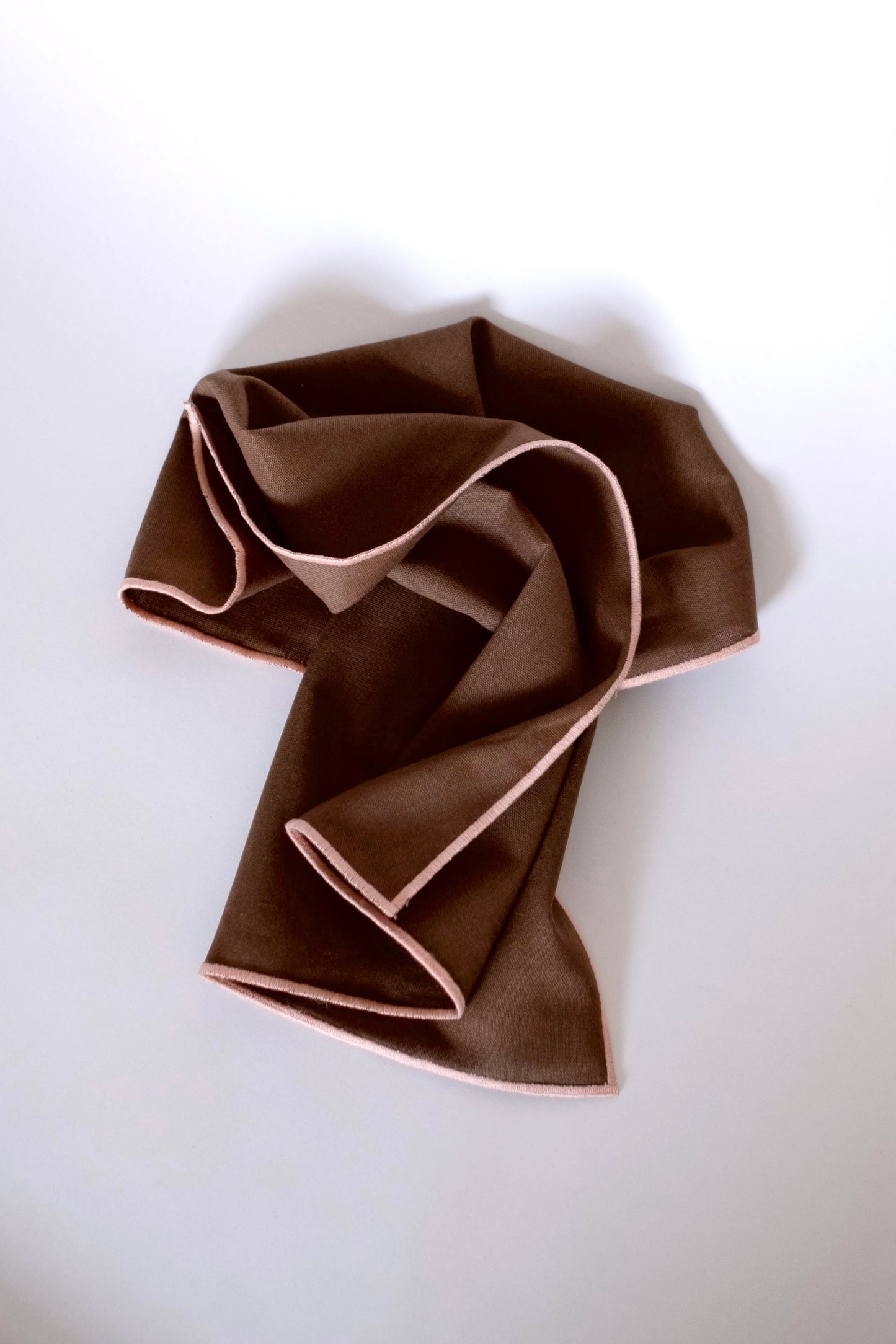 Line Placemat - Brown/Pink Piping