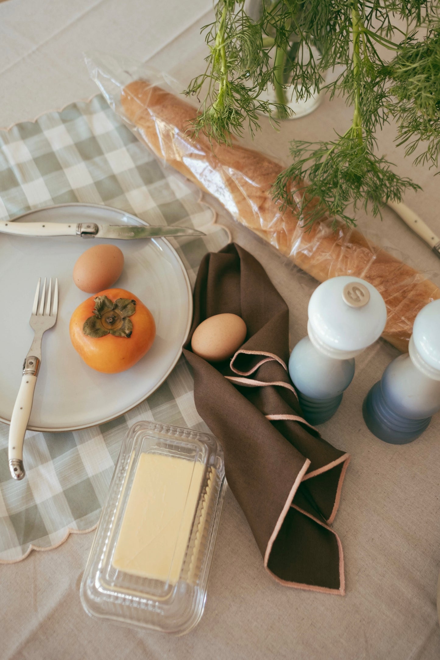 Line Tablecloth - Oatmeal/Cream Piping