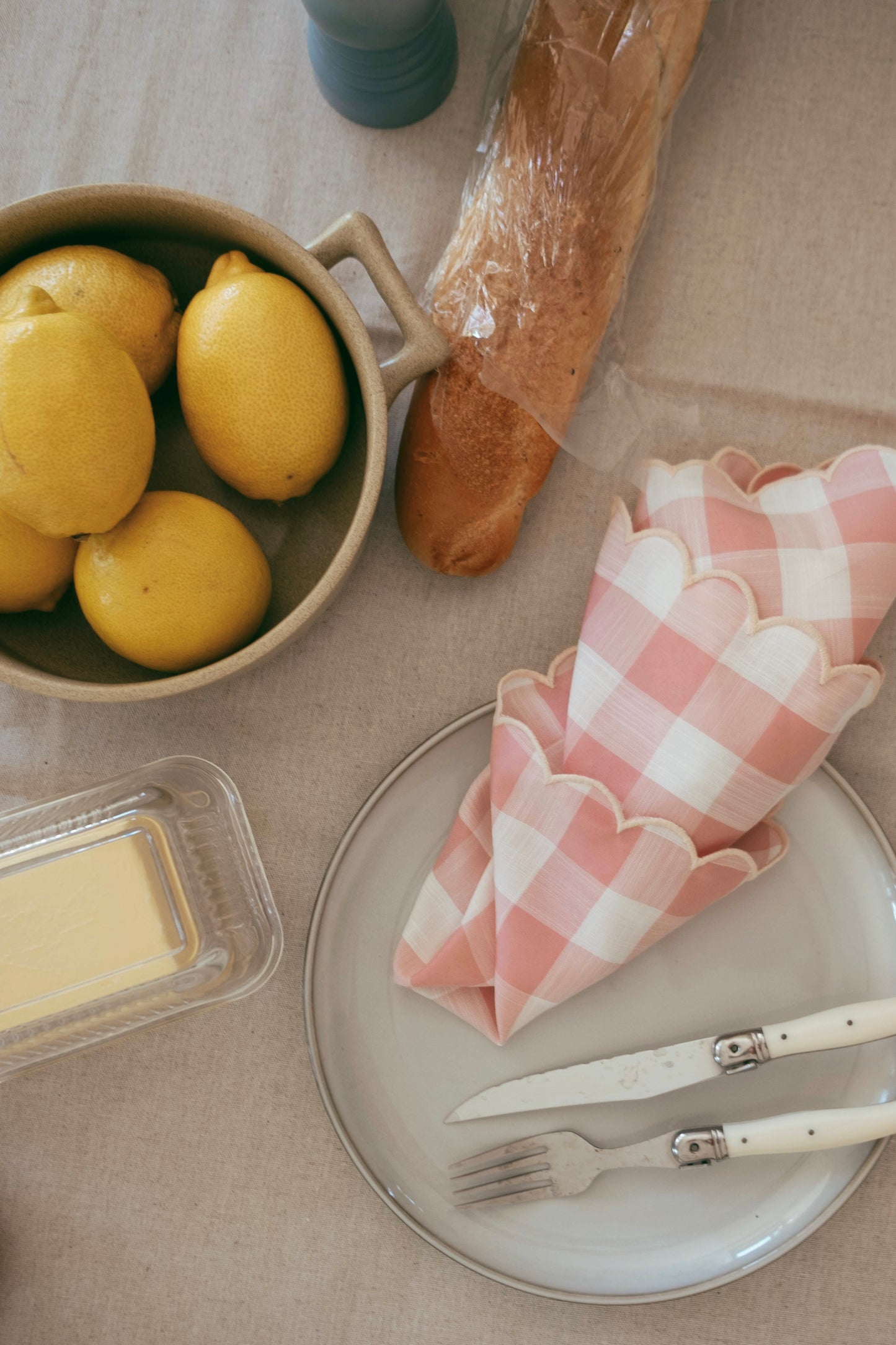 Scallop Napkin - Pink Checker