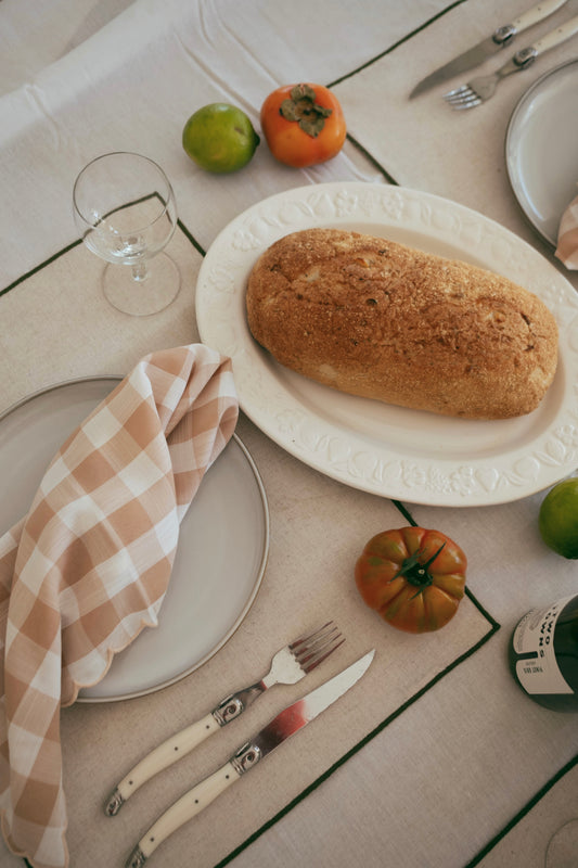 Line Placemat - Oatmeal/Olive Piping