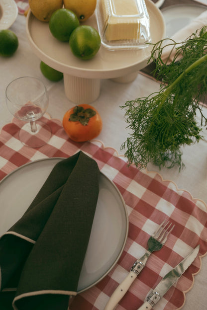 Scallop Placemat - Rose Checker