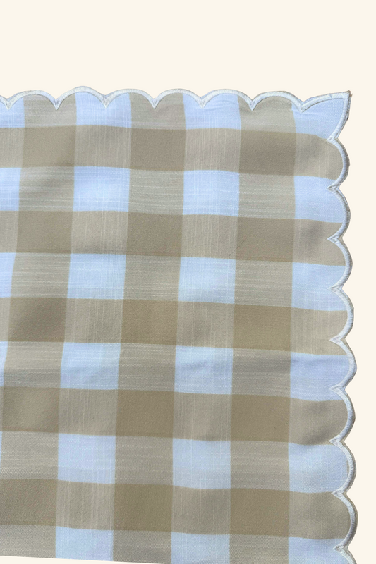 Scallop Placemat - Beige Checker